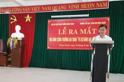 Hội Cựu chiến binh Phường Đông Thành-Thành phố Ninh Bình ra mắt mô hình cổng trường an toàn “Vì sự bình an của các cháu học sinh”